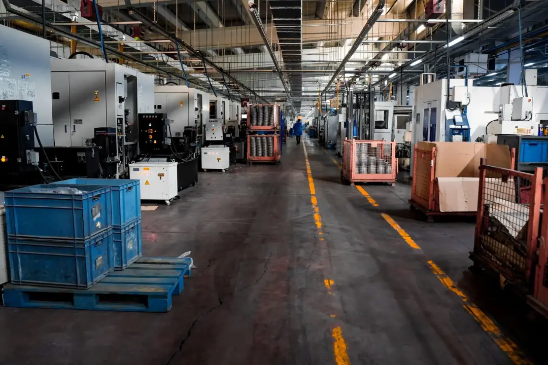 Machinery and Equipment Removal During Operation